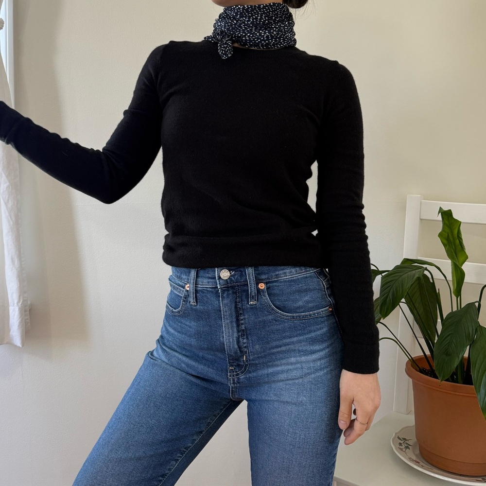 J Crew Wool Blend Long Sleeve Black Crew Neck Pullover Basic Sweater Size XXS